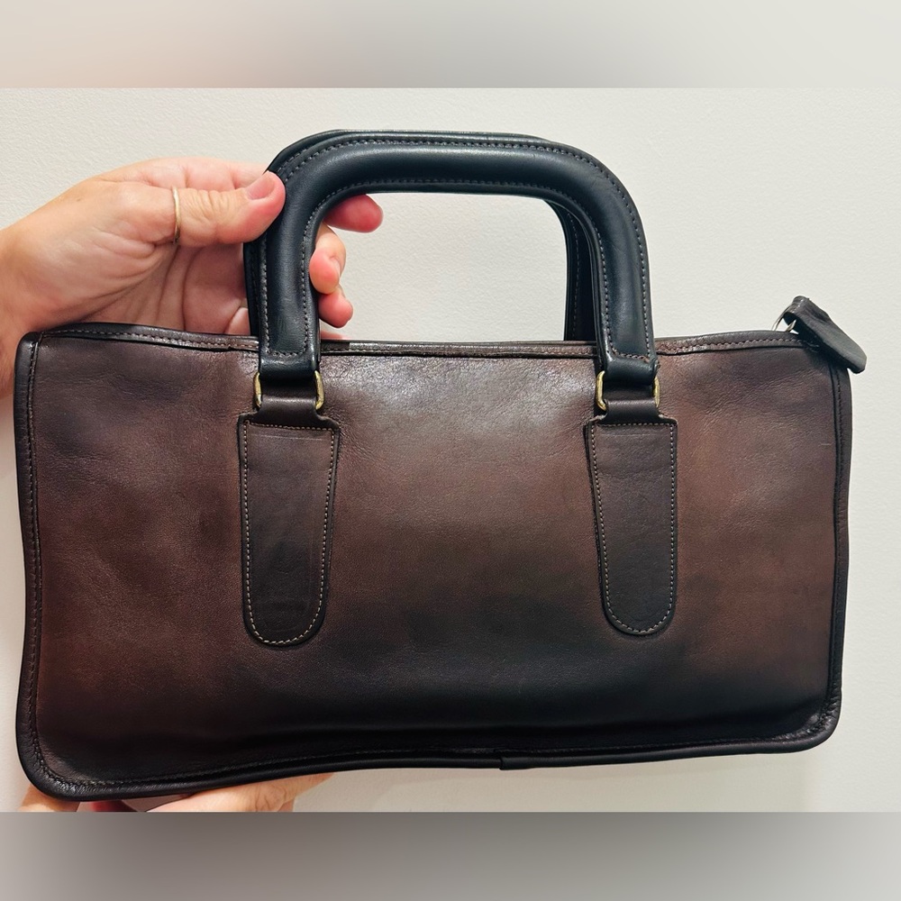 Vintage coach handle clutch pre creed